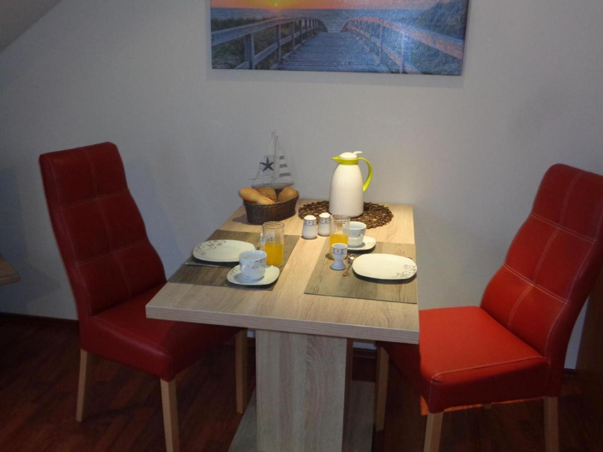 Hafenresidenz - Ferienwohnung 37 Wiek auf Rugen Bagian luar foto