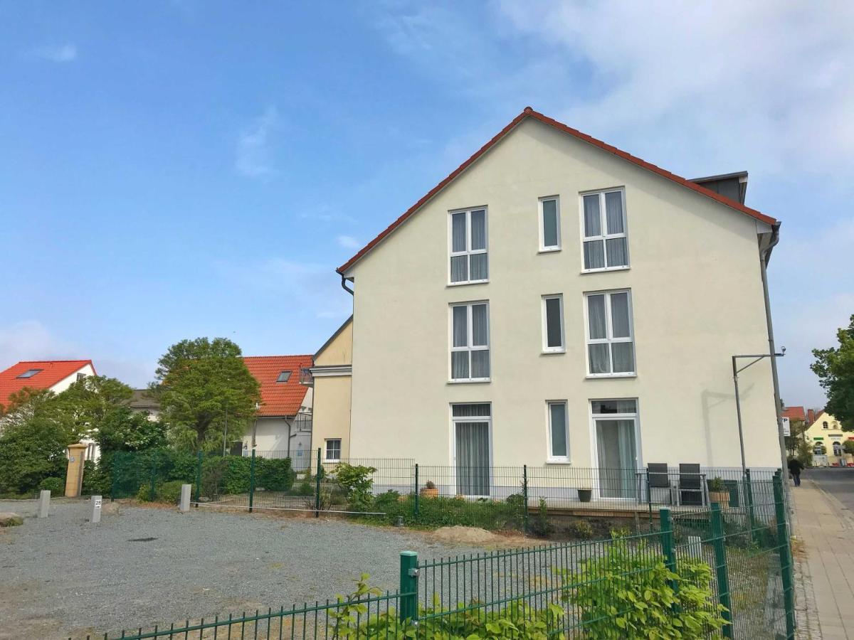 Hafenresidenz - Ferienwohnung 37 Wiek auf Rugen Bagian luar foto