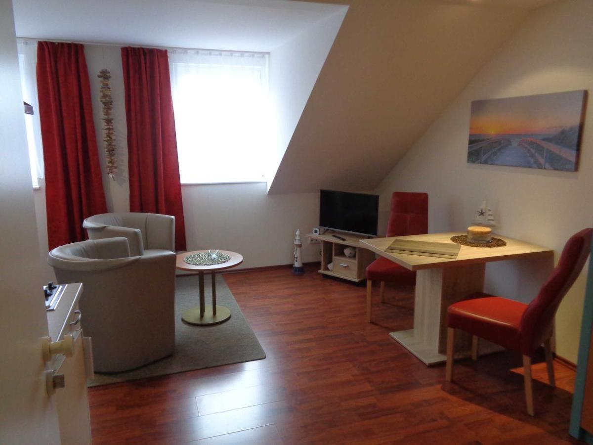 Hafenresidenz - Ferienwohnung 37 Wiek auf Rugen Bagian luar foto